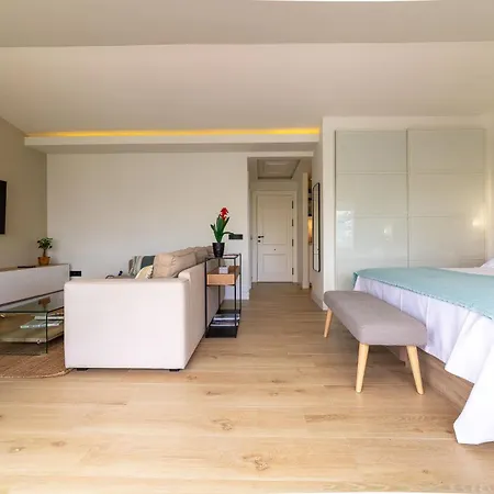 アパート 714 Luxury Plaza Estudio Junto A La Playa マルベーリャ