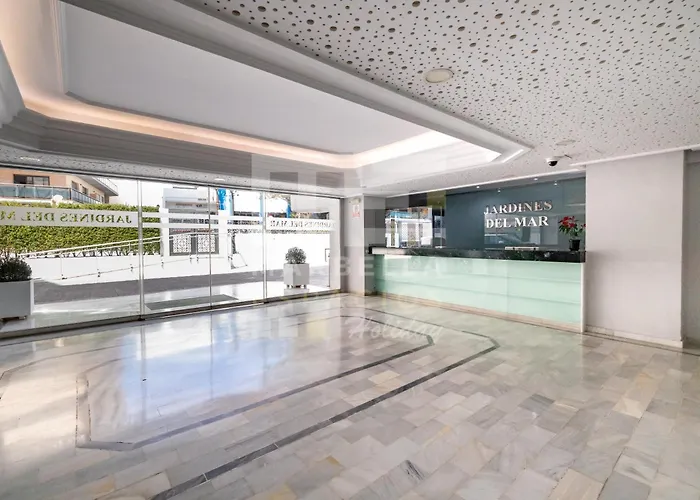 아파트 714 Luxury Plaza Estudio Junto A La Playa 마르베야
