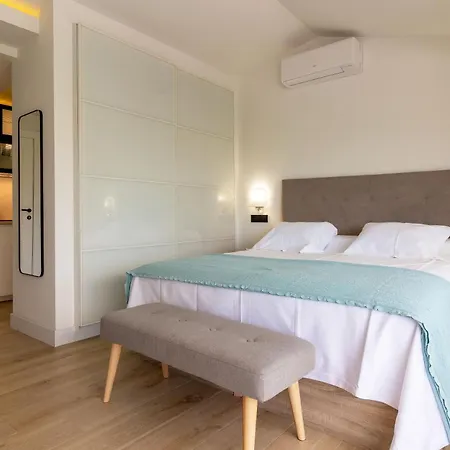 아파트 714 Luxury Plaza Estudio Junto A La Playa 마르베야